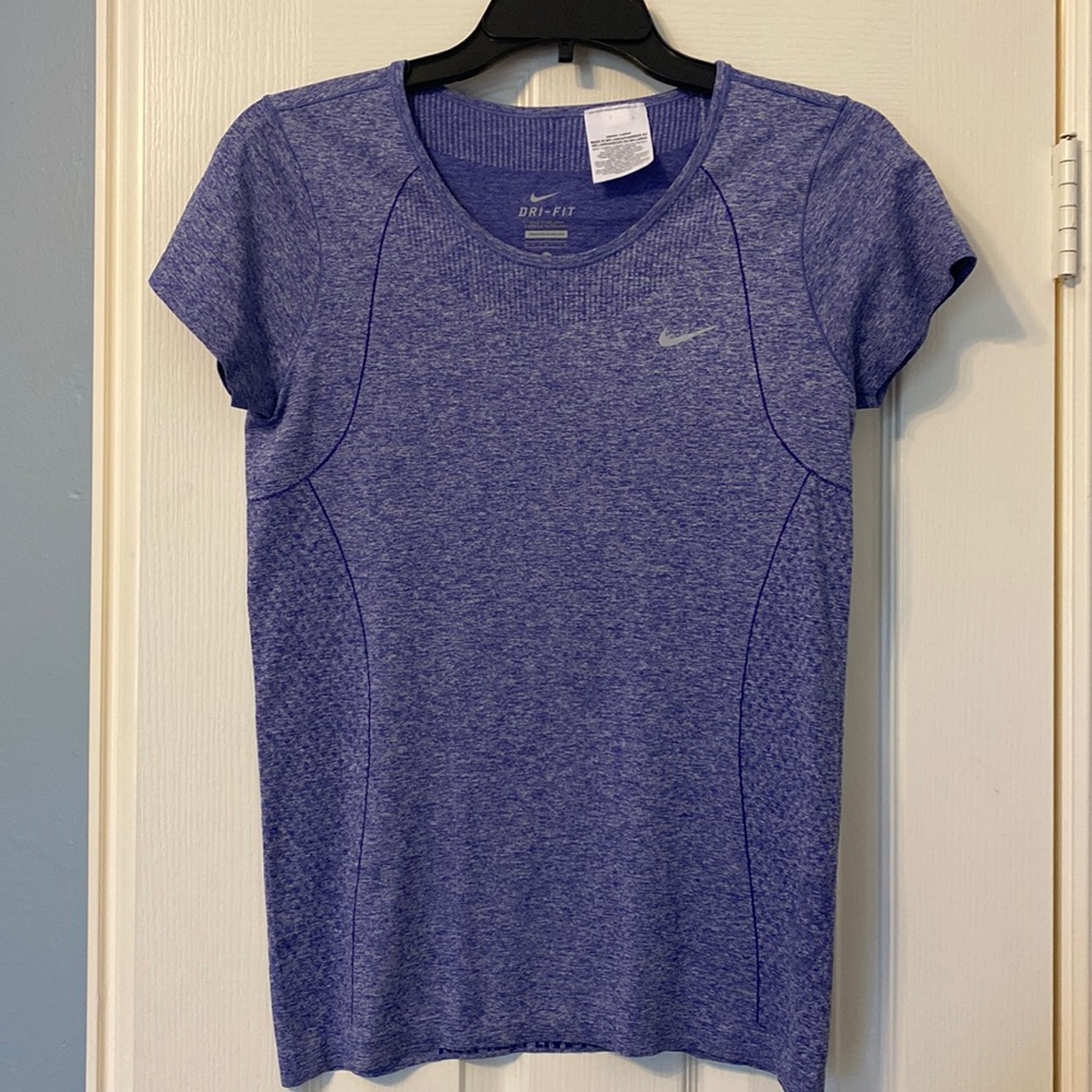 Nike Dri-fit Women’s M purple tee.